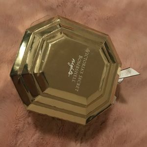 NWT VS bombshell nights